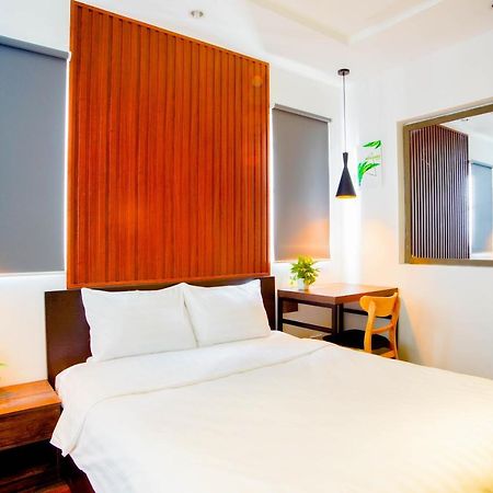 La Hotel Binh Tan Ho Chi Minh-staden Exteriör bild